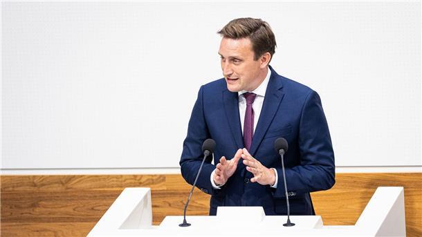 CDU und AfD fordern konsequentere Abschiebungen Niedersachsen muss nach Ansicht von CDU-Fraktionschef Lechner deutlich konsequenter abschieben.