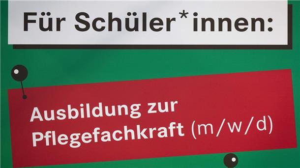 Wieder mehr Auszubildende in der Pflege Niedersachsen verzeichnet 2023 mehr Auszubildende im Bereich Pflege. (Archivbild)