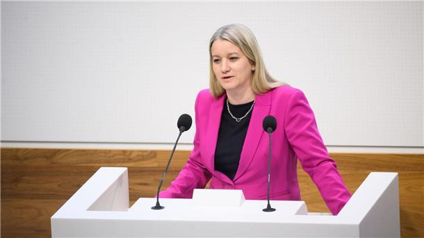 Justizministerin will gegen sexuelle Belästigung vorgehen Niedersachsens Justizministerin Kathrin Wahlmann bezeichnete ihren Einsatz gegen sexuelle Belästigung als ein persönliches Anliegen. (Archivbild)