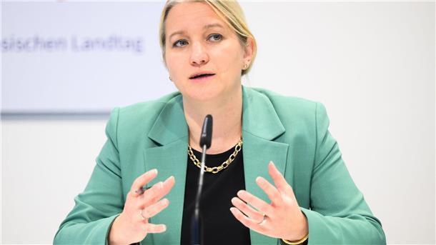 Niedersächsische Justiz will Einblicke gewähren Niedersachsens Justizministerin Kathrin Wahlmann (SPD) hat die „Woche der Gerechtigkeit“ initiiert. (Archivbild)