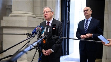 Niedersachsens Ministerpräsident Stephan Weil spricht im Interview.
