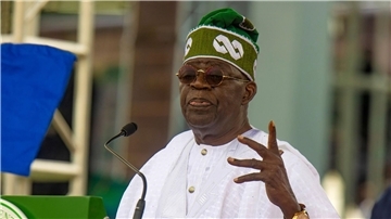 Nigerias Präsident Bola Tinubu ließ erklären, dass Diplomatie „der beste Weg vorwärts“ zur Lösung der Krise sei.