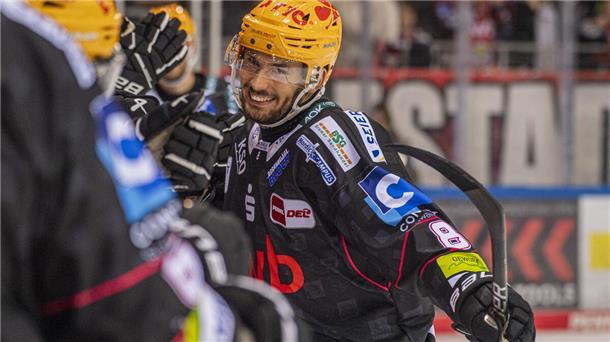 Nino Kinder erzielte gegen die Grizzlys Wolfsburg ein tolles Tor für die Fischtown Pinguins.