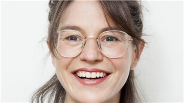 Frau