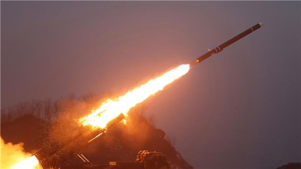 Südkorea: Nordkorea feuert erneut Marschflugkörper ab Nordkorea hat zuletzt eigenen Angaben zufolge mehrfach strategische Marschflugkörper für den Ausbau der nuklearen Schlagkraft des Landes getestet.