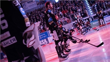 Nutzen die Eisbären Berlin gleich den ersten Matchpuck oder können die Fischtown Pinguins noch einmal zurückschlagen? Am Freitag steigt Spiel fünf in Bremerhaven.