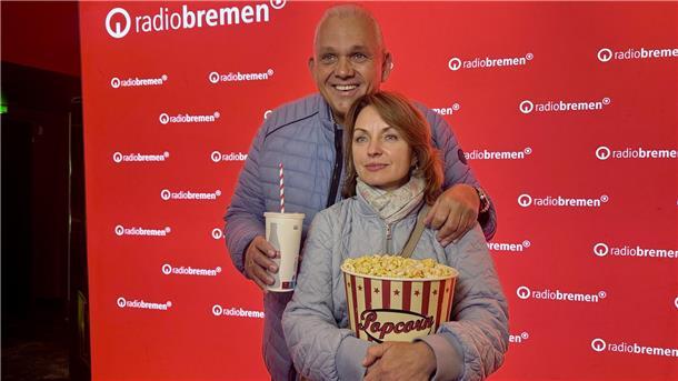 NZplus-Abonnenten Klaus-Uwe und Galina Riedel hatten einen tollen Kinoabend. Sie fanden den Film realistisch und überzeugend.