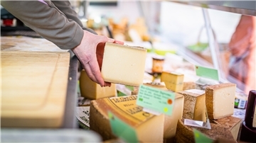 Ob Bio-Eis, Bio-Wein oder Bio-Käse: Das und mehr wird beim Nachhaltigkeitsmarkt in Seefeld angeboten.