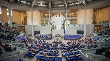 Ob das Wahlrecht noch vor der Bundestagswahl 2025 angepasst wird, blieb zunächst offen. (Archivbild)