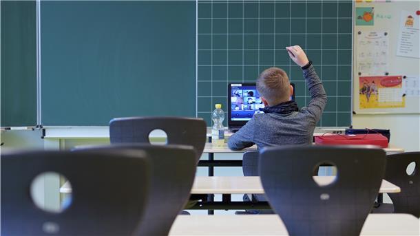 Ob es in den Schulen mehr Präsenzunterricht geben wird, soll in den nächsten Tagen breit diskutiert werden.