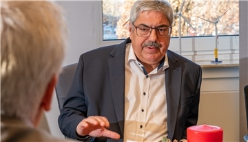 Oberbürgermeister Melf Grantz (SPD) bezieht im NZ-Interview Stellung zu den wichtigsten Themen des kommenden Jahres.