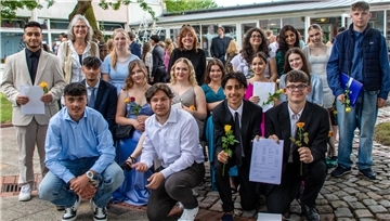 Oberschule Geestemünde, 10b, Klassenlehrerin: Frau Saygi,  Anes Aoukal, Samir As...