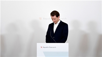 Österreichs Ex-Bundeskanzler Sebastian Kurz ist durch Aussagen eines Insiders erneut schwer belastet worden. Es geht um den Vorwurf der Korruption.