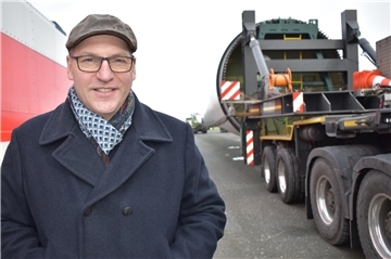 Ohne seine Firma könnten in Deutschland kaum neue Windparks gebaut werden: Arne Ehlers, Geschäftsführer der Firma Blue Water BREB.