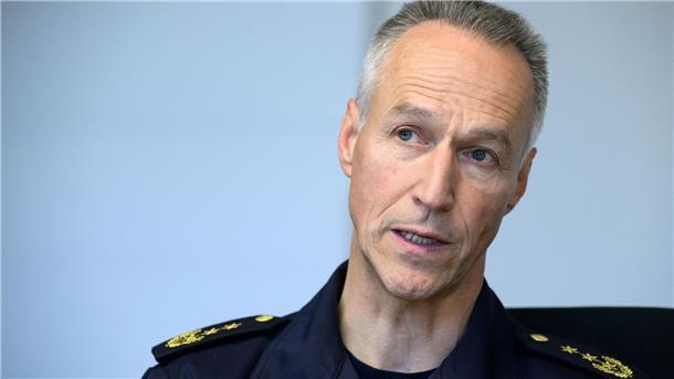 Olaf Lindner ist der Präsident der Bundespolizeidirektion 11.
