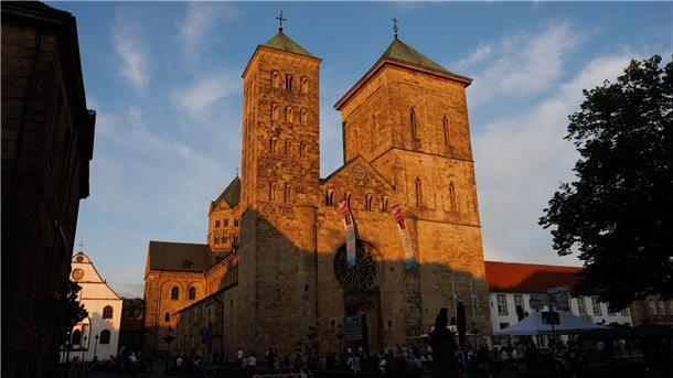 Osnabrücks Bischof Dominicus würdigte die Liebenswürdigkeit und Bescheidenheit des verstorbenen Papstes. (Symbolbild)