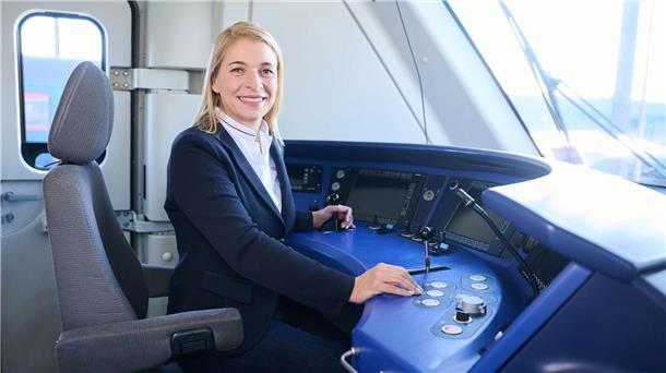 Palla ist seit 2019 bei der Deutschen Bahn. 
