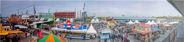 Hi, Fisch! Bilder der Fischparty im Fischereihafen Bremerhaven (mit Sonntag) Panorama der Fischparty.