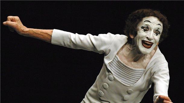 Arte-Doku „Der Pantomime Marcel Marceau“ Pantomime Marcel Marceau bei einem Auftritt,