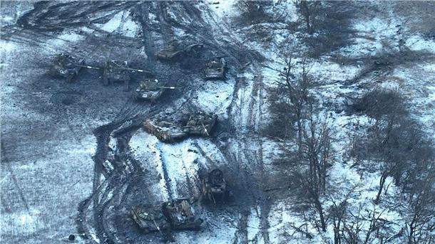Russland scheitert mit Winteroffensive in der Ukraine Panzer an der Front nahe der kleinen Bergbaustadt Wuhledar an der Frontlinie im Osten der Ukraine.