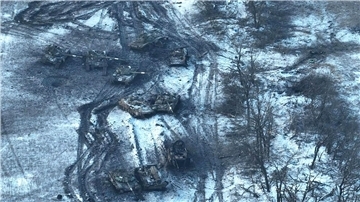 Panzer an der Front nahe der kleinen Bergbaustadt Wuhledar an der Frontlinie im Osten der Ukraine.