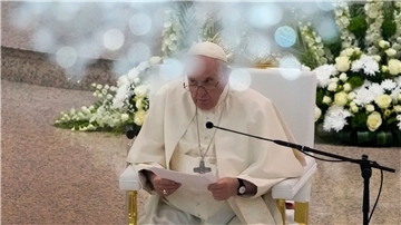 Papst Franziskus befindet sich auf einer viertägigen Reise in Bahrain, um den Dialog mit der muslimischen Welt zu fördern.