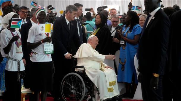 Papst Franziskus trifft Binnenflüchtlinge in Juba, Südsudan.