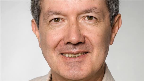 Das Foto zeigt Pastor Kurt Herrera.