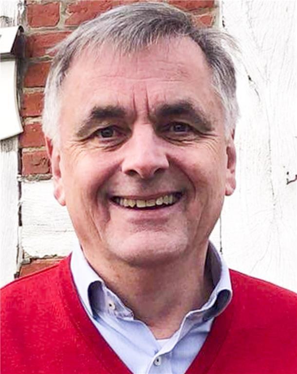 Tänze, Reden und Kaffeetafel beim Erntefest Glinstedt Pastor Manfred Thode