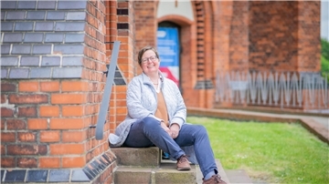 Pastorin Andrea Schridde sagt Bremerhaven und "ihrer" Pauluskirche im Juni Tschüss und wechselt nach Hannover