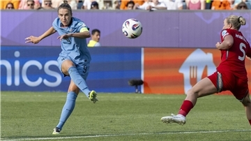 Perfekter Abschluss: Vivianne Miedema erzielt das 1:0.
