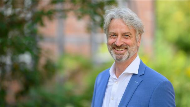 CDU kürt Peter Karst zum OB-Kandidaten für Hannover Peter Karst ist der CDU-Kandidat für das Amt des Oberbürgermeisters der Stadt Hannover.