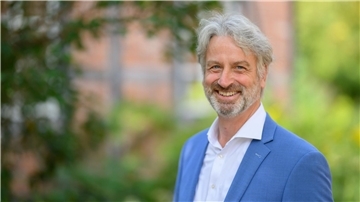 Peter Karst ist der CDU-Kandidat für das Amt des Oberbürgermeisters der Stadt Hannover.