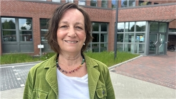 Petra Göckemeyer arbeitet seit knapp 40 Jahren im Öffentlichen Dienst, 15 Jahre davon für den Landkreis Wesermarsch.