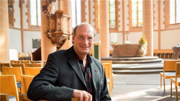 Pfarrer Vincenzo Petracca: „Ich bin ziemlich geflasht und überrascht. Mit dieser Resonanz hatte ich nicht gerechnet.“