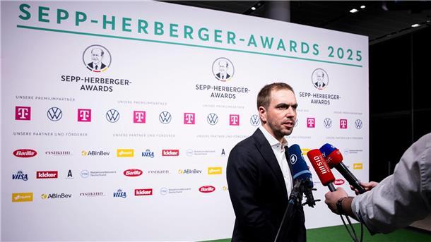 Philipp Lahm bei der Verleihung der Sepp-Herberger-Awards. 