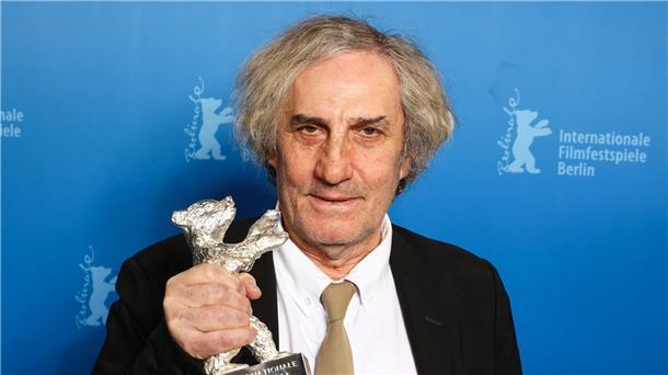 Philippe Garrel erhält den Silbernen Bären für Beste Regie beim Film „Le grand chariot“.