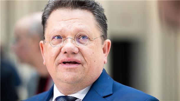 Gesundheitsminister über Mpox: „Sind gut aufgestellt“ Philippi will das Mpox-Virus nicht auf die leichte Schulter nehmen. (Archivbild)