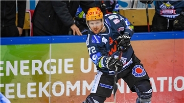 Phillip Bruggisser ist zurück von den Olympischen Spielen und freut sich mit den Pinguins wieder offensives Eishockey spielen zu können.
