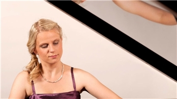 Pianistin Janka Simowitsch gastiert bei Kempowski