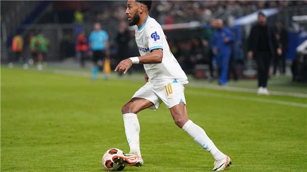 Vier Tore und Gelb-Rot: Aubameyangs wilder Quali-Auftritt Pierre-Emerick Aubameyang erzielte in der WM-Qualifikation vier Tore für Gabun. (Archivfoto)