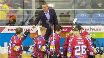 Pinguins-Trainer Thomas Popiesch.