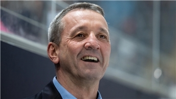 Pinguins-Trainer Thomas Popiesch wird für unsportliches Verhalten gegenüber Spieloffiziellen sanktioniert.