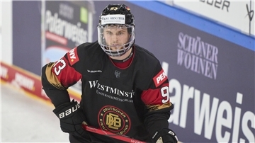 Pinguins-Verteidiger Nicolas Appendino war angetan von der guten Stimmung in der deutschen Eishockey-Nationalmannschaft.