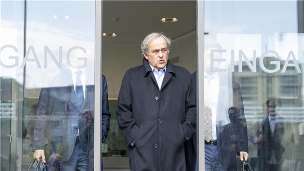 Platini hat sich gänzlich aus dem Fußballgeschäft zurückgezogen (Archivbild)