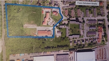Platz für ein Postverteilzentrum, Gewerbeflächen und Wohnbebauung gibt es auf dem blau umrandeten Gelände östlich der Bundesstraße 212.