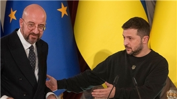 Präsident Wolodymyr Selenskyj empfängt EU-Ratspräsident Charles Michel in Kiew.