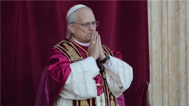 Erster Pontifex aus den USA - päpstliche Superlative Prevost ist nun der 267. Papst in der Geschichte.