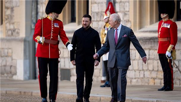 Prinz Charles empfängt ukrainischen Präsidenten Selenskyj auf Schloss Windsor.