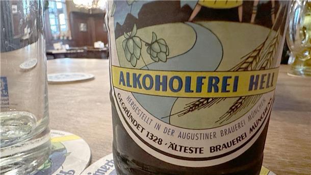 Alkfreies Helles, Pistazie und Co: Die Sommertrends 2024? Prost: Die Augustiner-Brauerei hat mit ihrem „Alkoholfrei Hell“ viel Aufsehen erregt.
